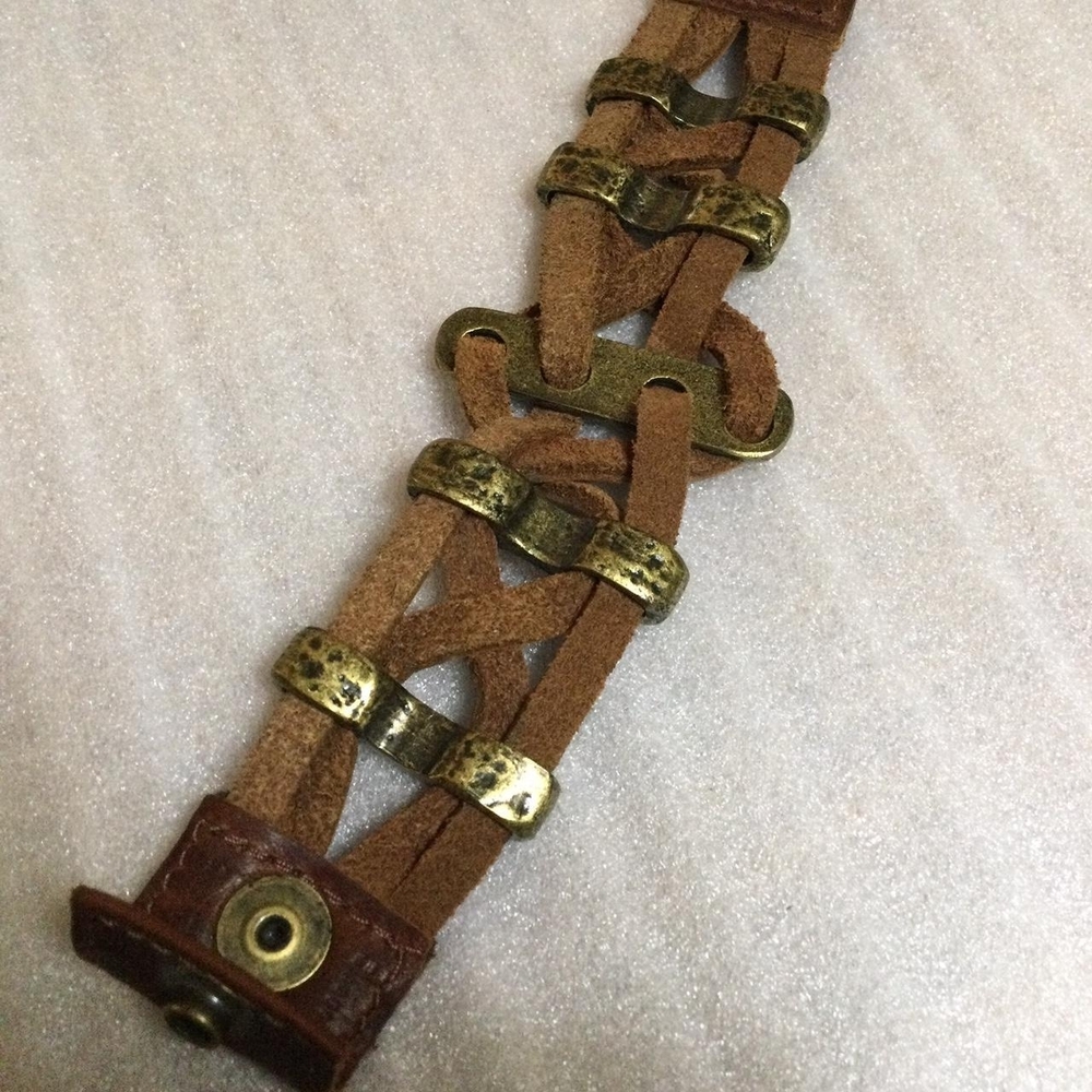 Leatherock Braided Brown Leather Bracelet with Gold Accents - Picture 3 of 3